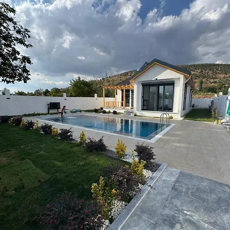 Вилла Tugba Luxury