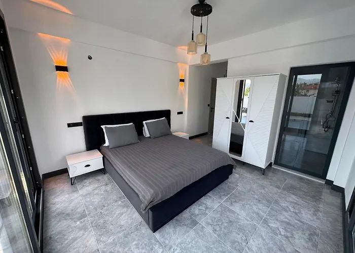 Tugba Luxury Villa *